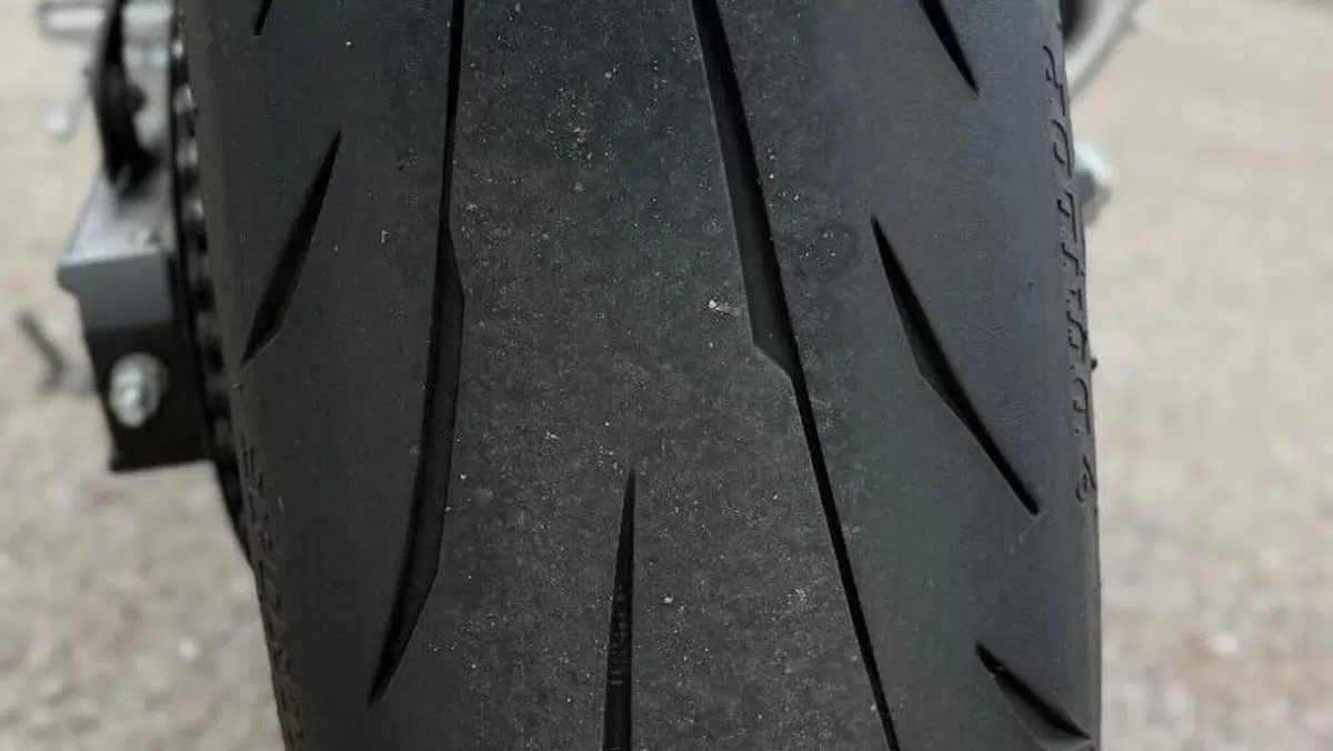 Yamaha MT-07 Y-AMT (2025 - 26)  (6)