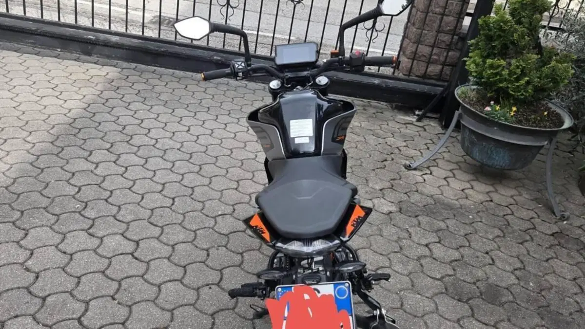 KTM 125 Duke (2021 - 23)  (4)