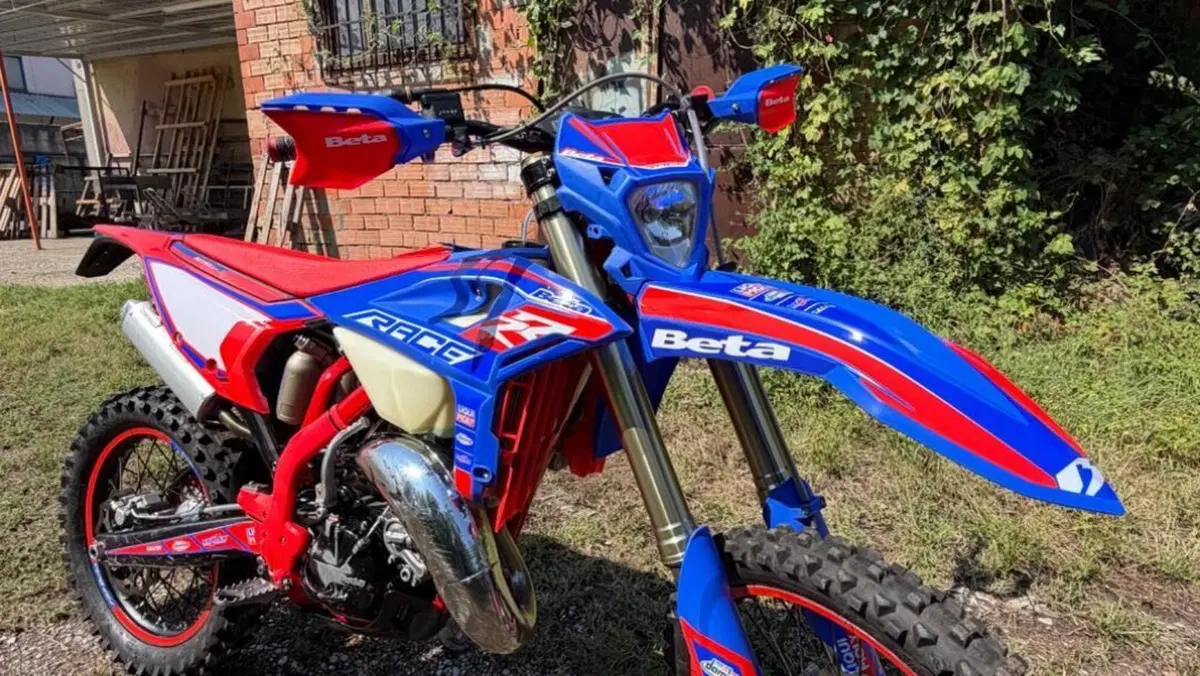 Betamotor RR 125 2T Enduro Race (2025)  (3)