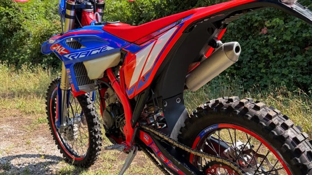 Betamotor RR 125 2T Enduro Race (2025)  (4)