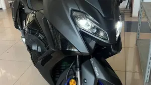 Yamaha T-Max 560 (2022 - 24)  (9)