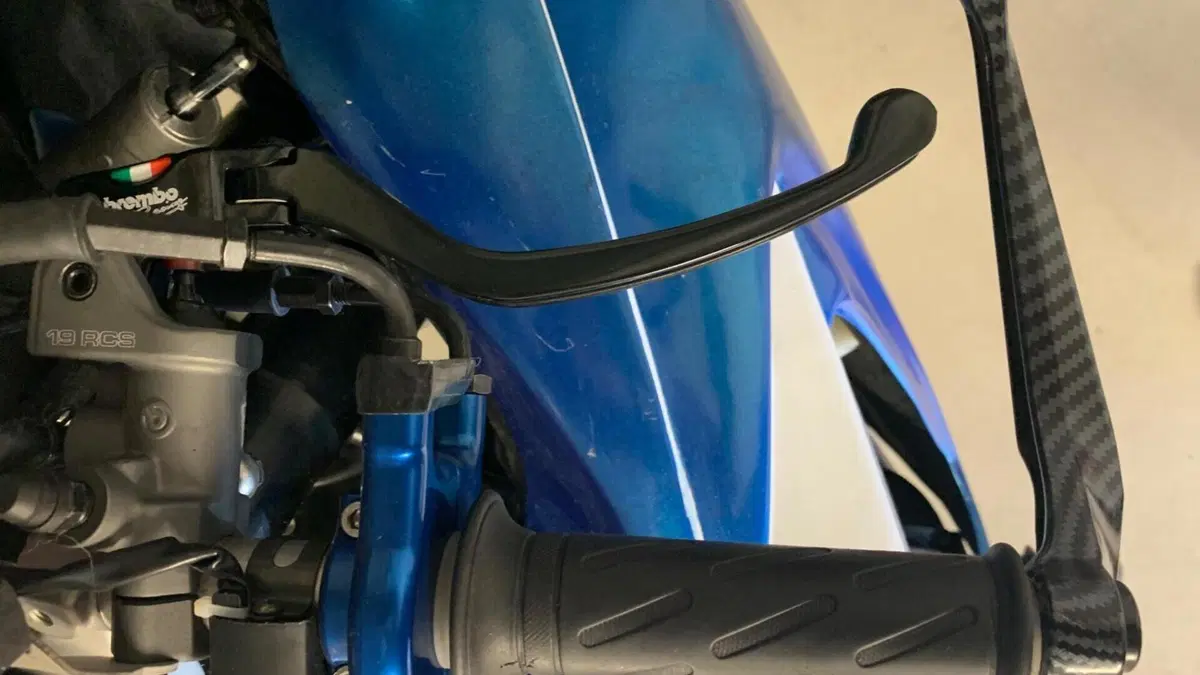 Suzuki GSX R 750 (2006 - 07)  (3)