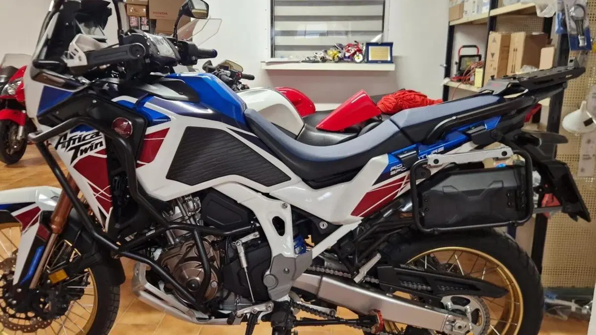 Honda Africa Twin CRF 1100L Adventure Sports Travel Edition (2022 - 23)  (9)