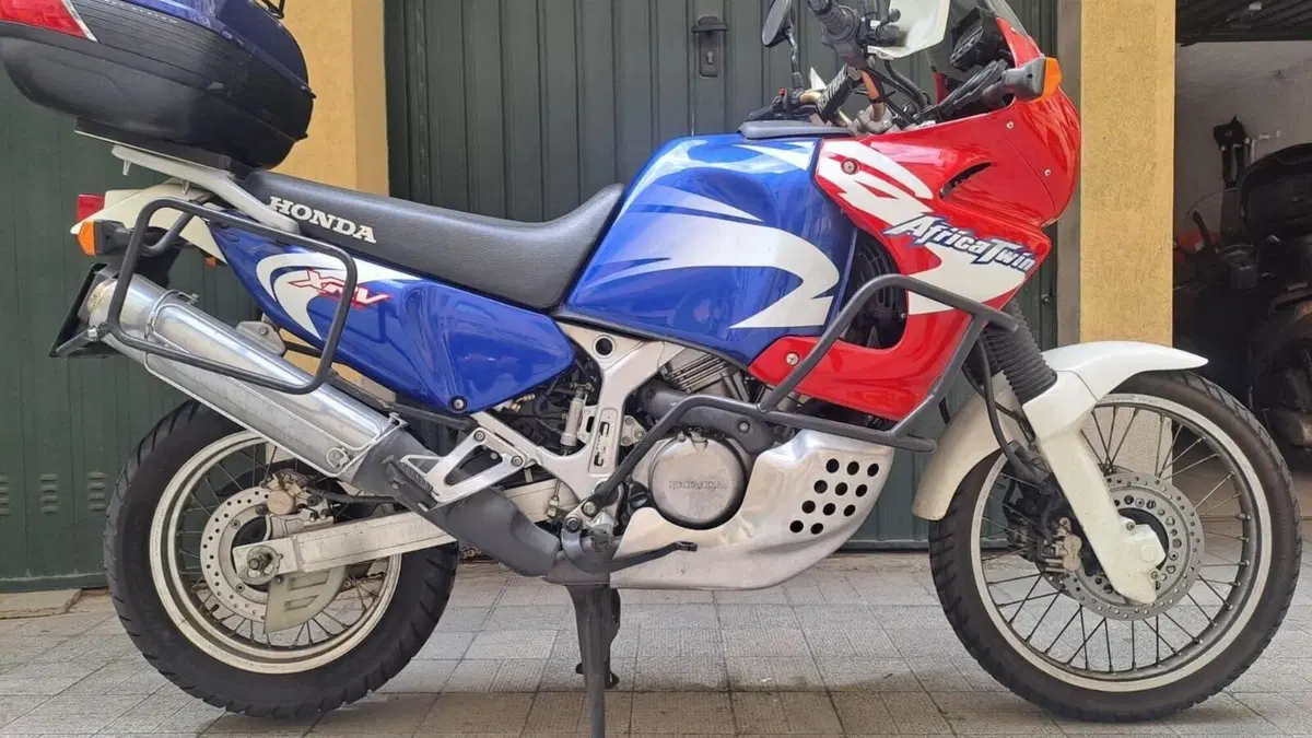 Honda Africa Twin XRV 750 (1996 - 02)  (3)