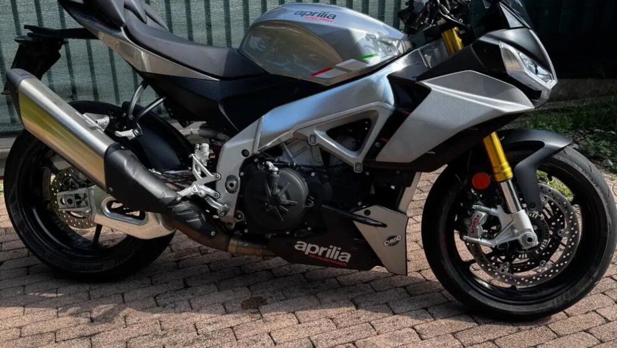 Aprilia Tuono V4 (2021 - 24)  (4)