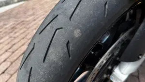Aprilia Tuono V4 (2021 - 24)  (9)