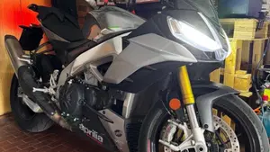 Aprilia Tuono V4 (2021 - 24)  (10)