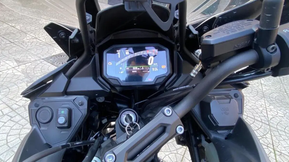 Kawasaki Versys 650 Grand Tourer (2025 - 26)  (6)
