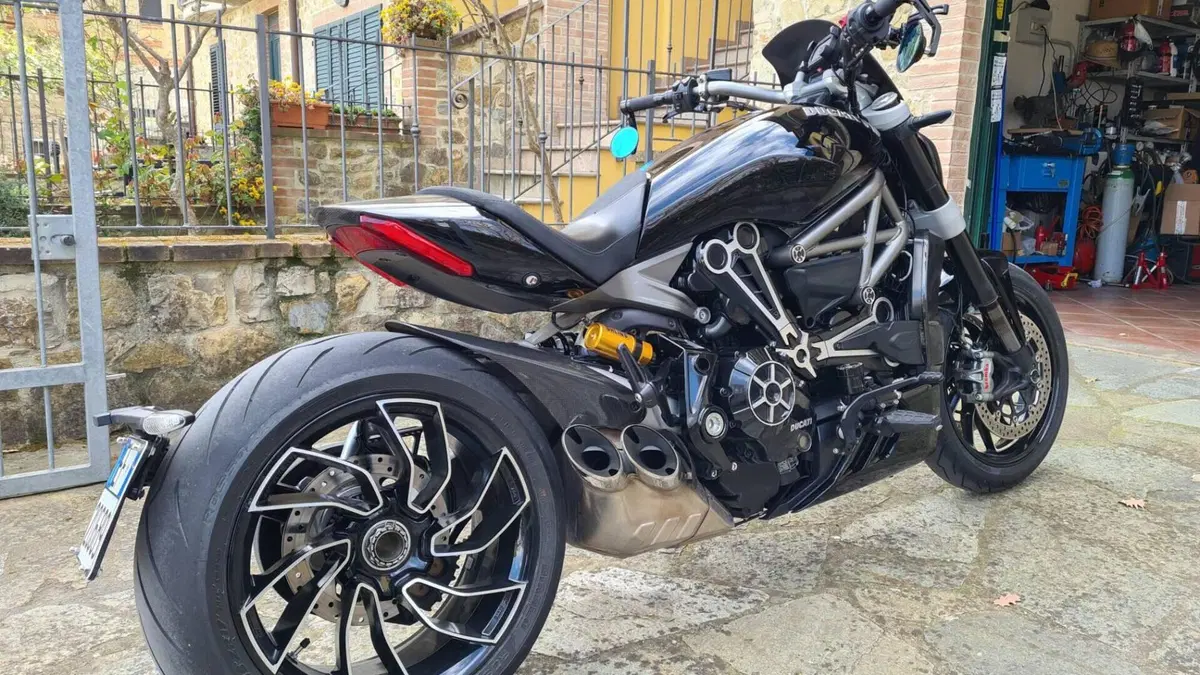Ducati XDiavel 1262 S (2016 - 20)  (3)