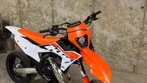 KTM 125 SX (2023)  (4)