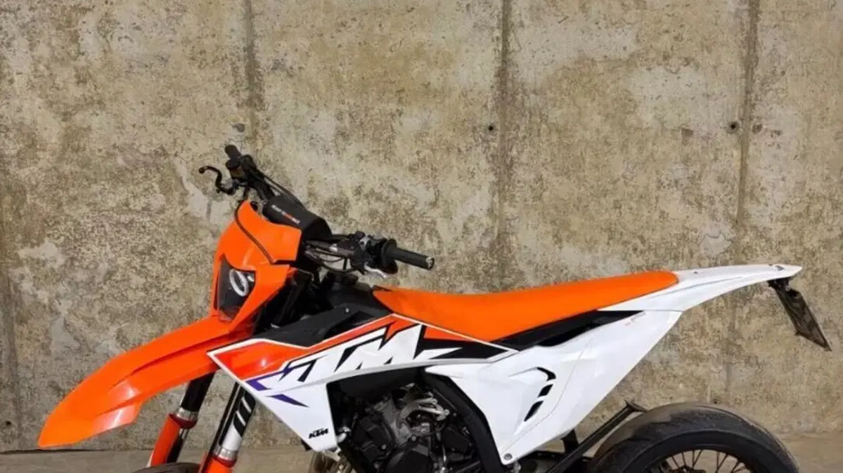 KTM 125 SX (2023)  (6)