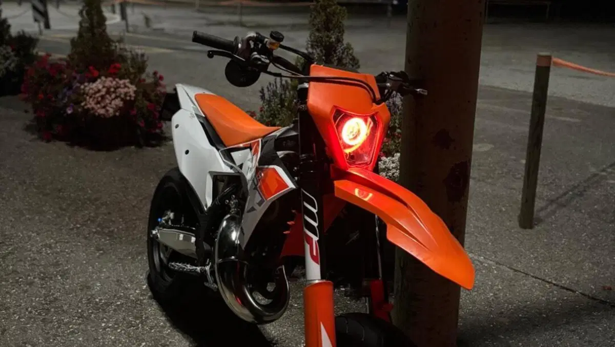 KTM 125 SX (2023) 