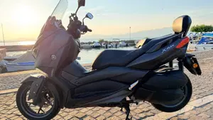Yamaha X-Max 300 (2021 - 24)  (2)