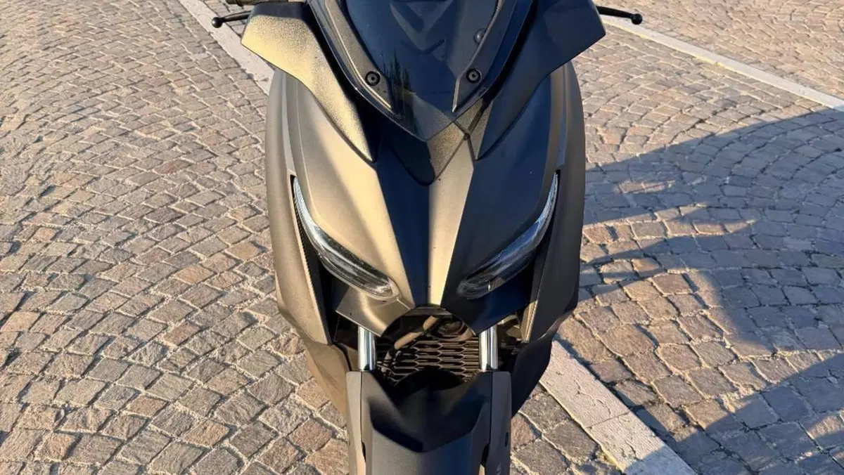 Yamaha X-Max 300 (2021 - 24)  (4)
