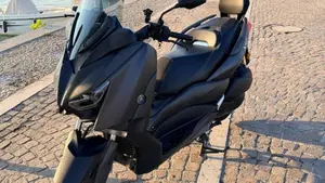 Yamaha X-Max 300 (2021 - 24)  (5)