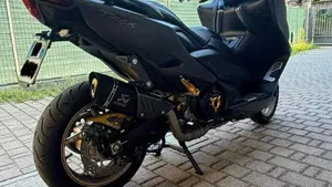 Yamaha T-Max 560 Tech Max (2022 - 24)  (4)