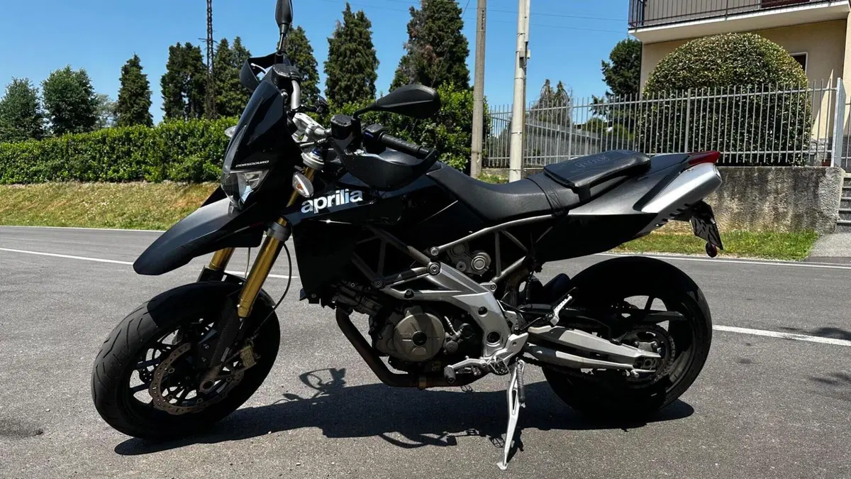 Aprilia Dorsoduro 750 (2009 - 14) 