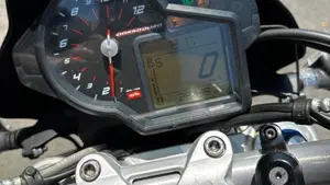 Aprilia Dorsoduro 750 (2009 - 14)  (7)