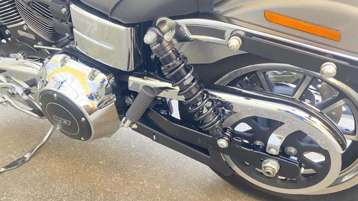 Harley-Davidson 1690 Low Rider (2014 - 17) - FXDL  (2)
