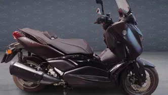 Yamaha X-Max 300 Tech Max (2021 - 24) usata