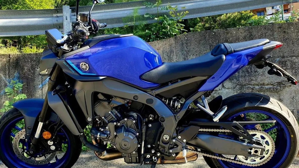 Yamaha MT-09 Y-AMT (2024 - 26) 
