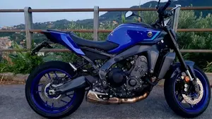 Yamaha MT-09 Y-AMT (2024 - 26)  (2)