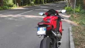 Honda CBR 1000 RR Fireblade (2008 - 11)  (2)