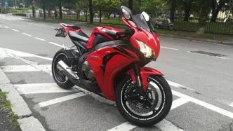Honda CBR 1000 RR Fireblade (2008 - 11) usata