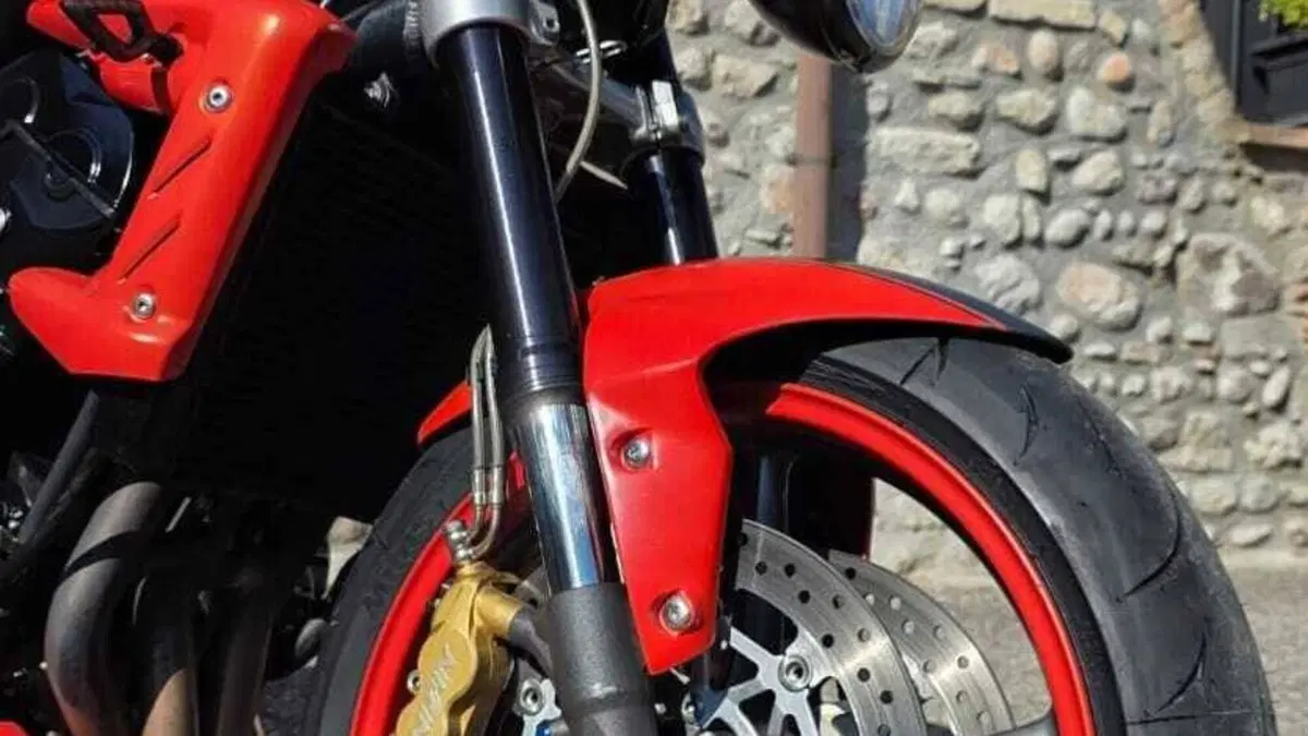 Triumph Street Triple (2007 - 12)  (3)