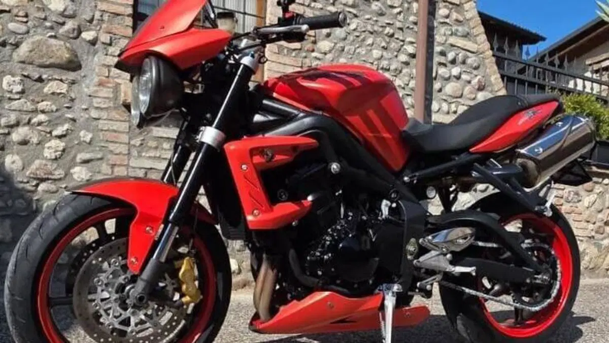 Triumph Street Triple (2007 - 12)  (10)