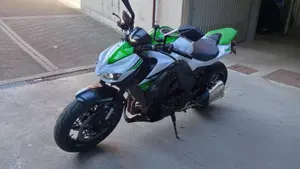Kawasaki Z 1000 ABS (2014 - 16)  (3)