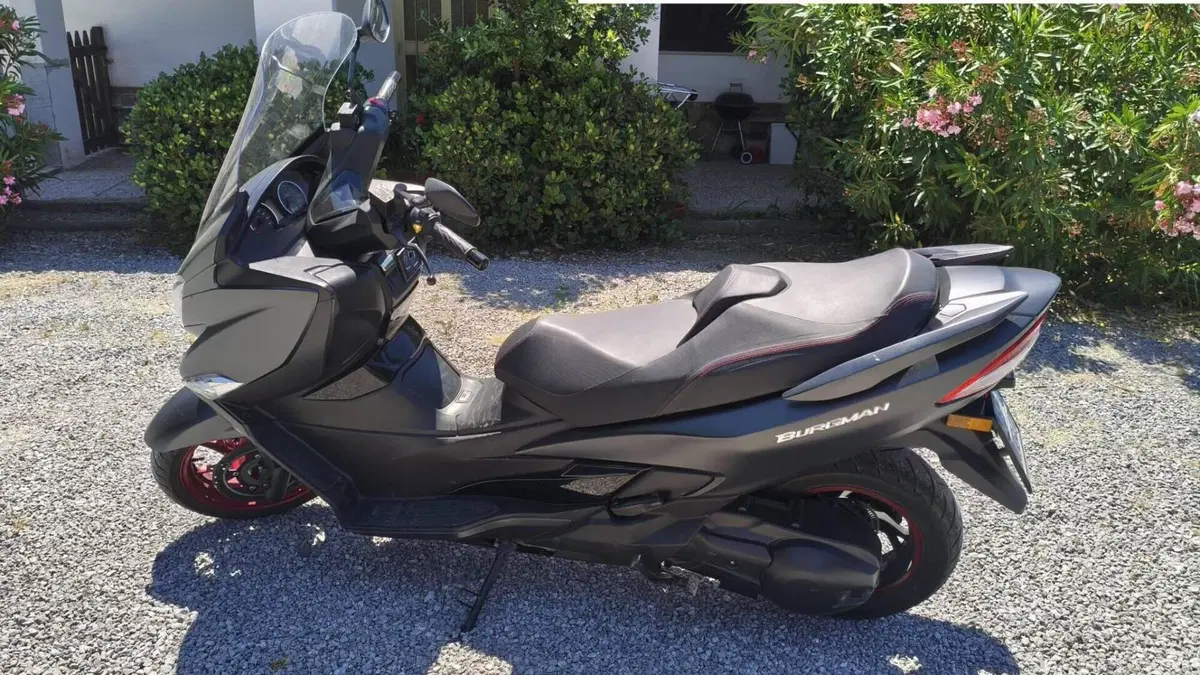 Suzuki Burgman AN 400 (2017 - 20)  (3)