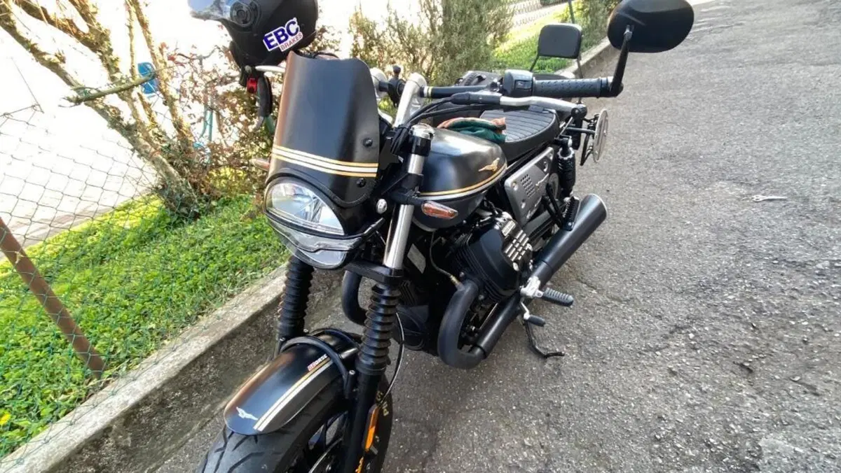 Moto Guzzi V9 Bobber Special Edition (2023 - 25) 