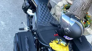 Moto Guzzi V9 Bobber Special Edition (2023 - 25)  (4)