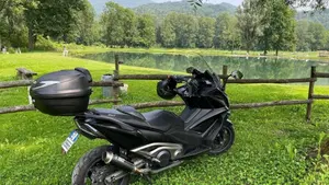 Kymco AK 550 ETS (2021 - 26)  (8)
