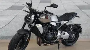 Honda CB 1000 R (2021 - 25)  (2)