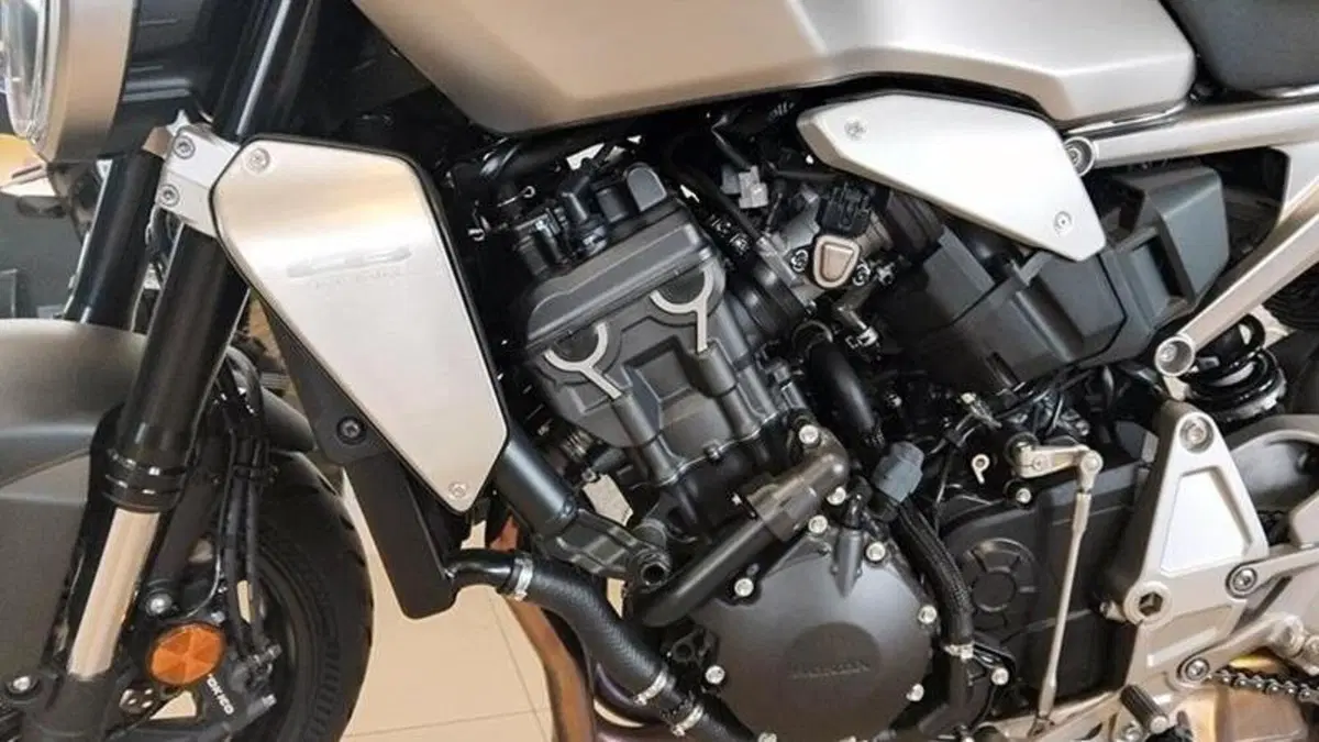 Honda CB 1000 R (2021 - 25)  (3)