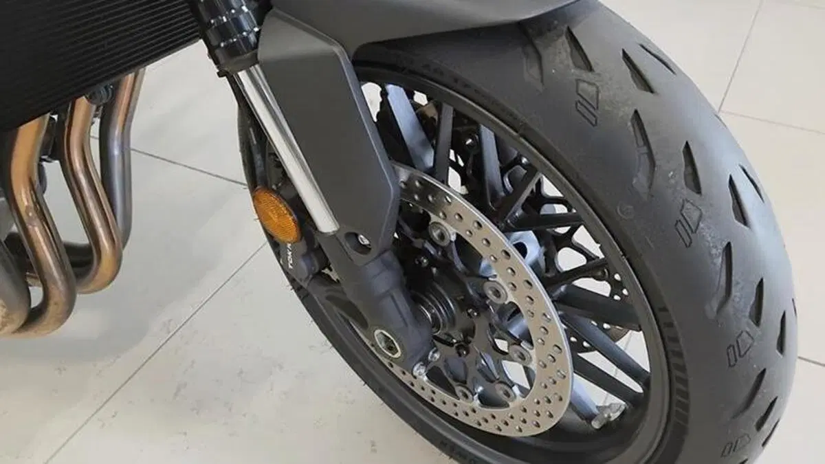 Honda CB 1000 R (2021 - 25)  (4)