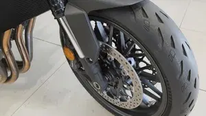 Honda CB 1000 R (2021 - 25)  (4)