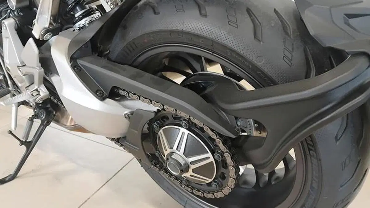 Honda CB 1000 R (2021 - 25)  (5)