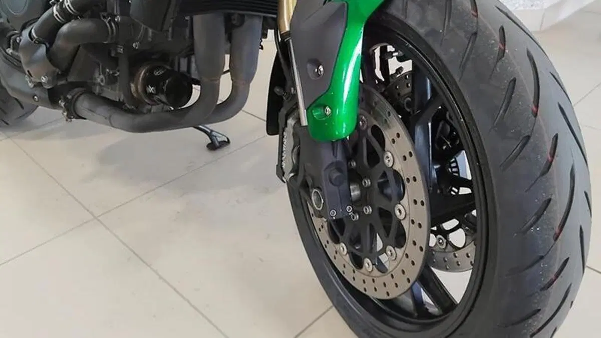 Benelli 752 S (2019 - 20)  (8)
