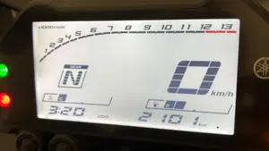 Yamaha YZF R3 (2021 - 24)  (3)