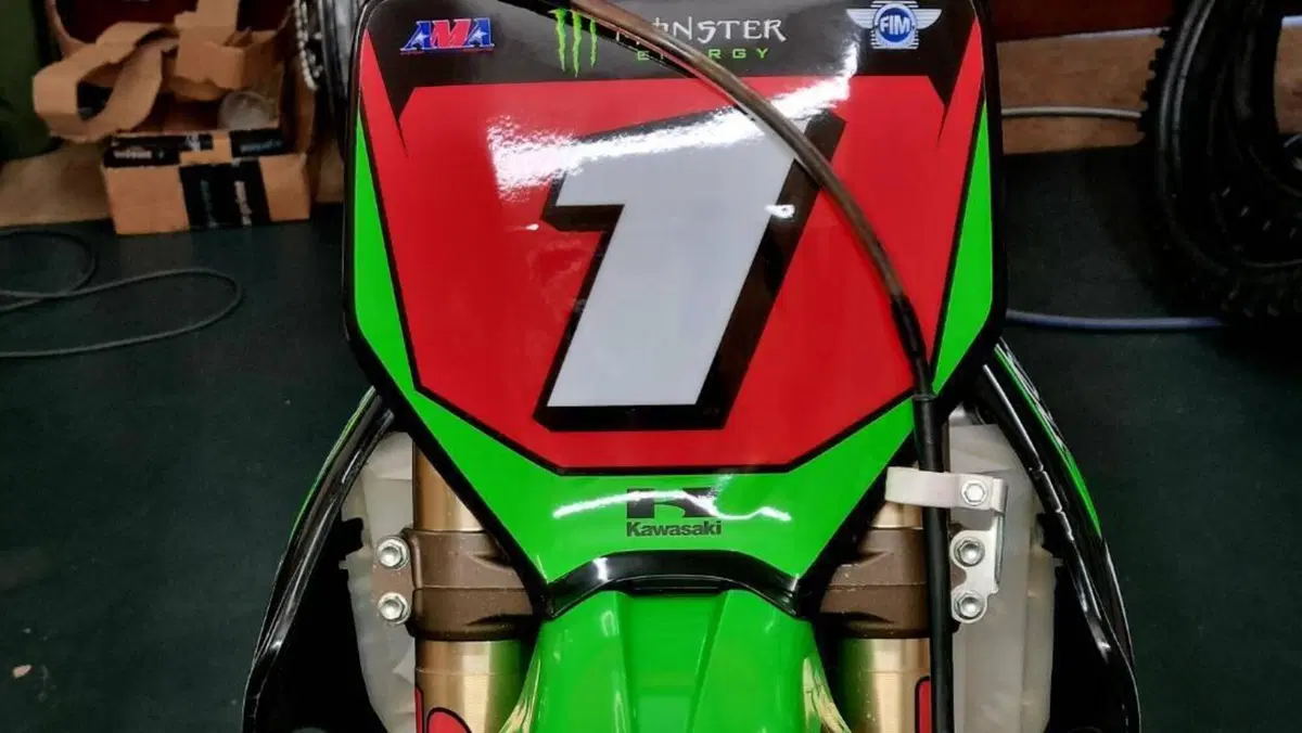 Kawasaki KX250F (2008)  (9)