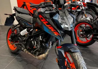 KTM 125 Duke (2024 - 25) - Annuncio 10068578