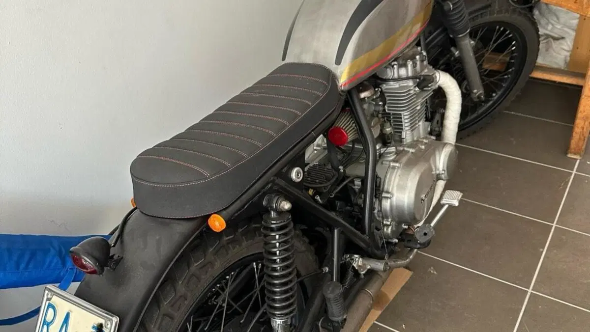 Kawasaki   (4)