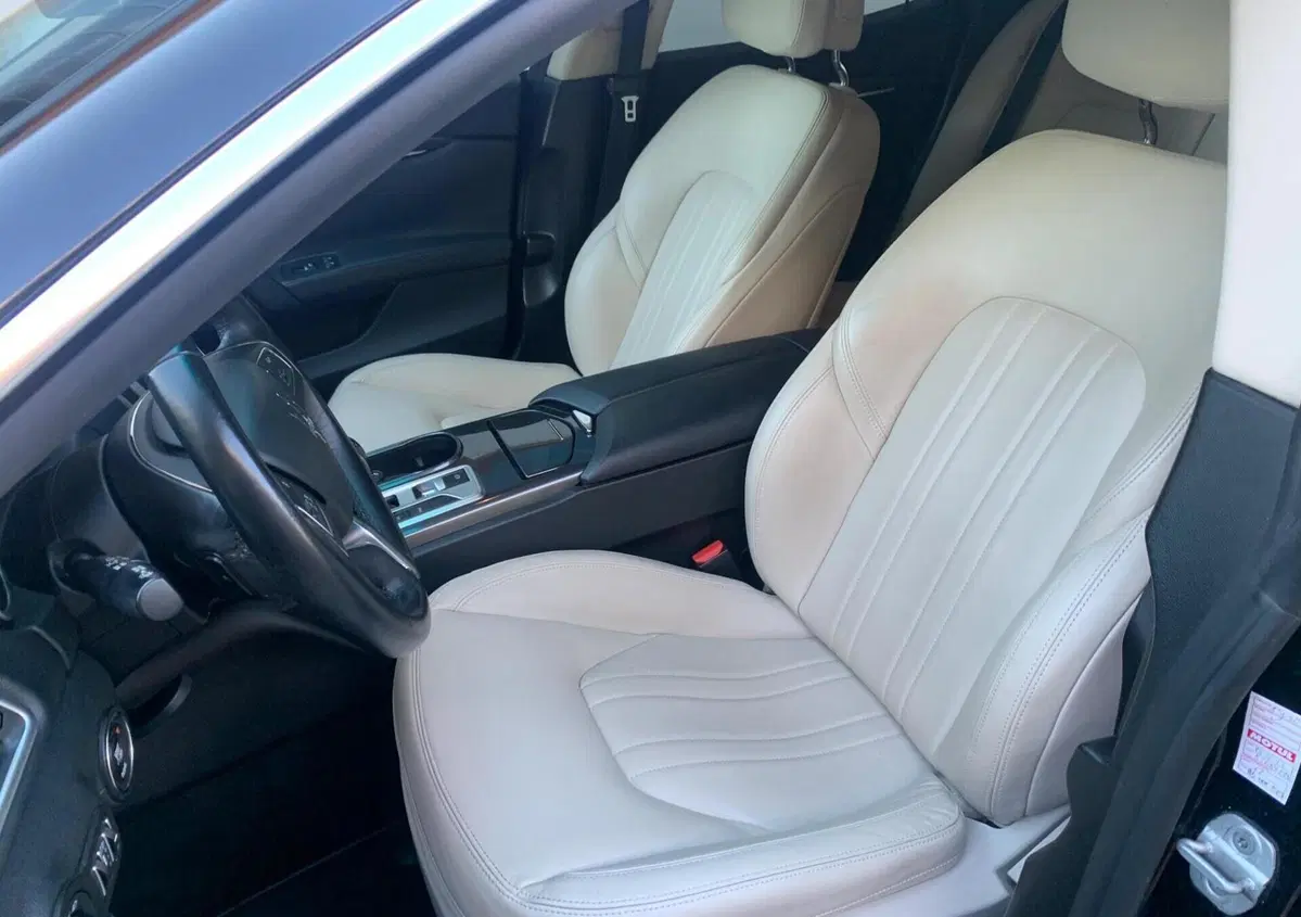 Maserati Ghibli Ghibli V6 (16)