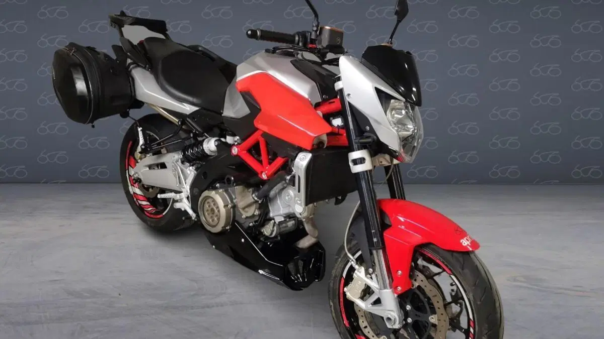 Aprilia Shiver 750 (2010 - 16)  (2)