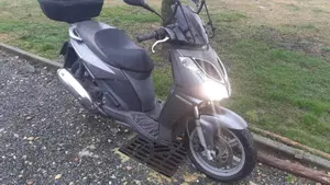Aprilia Sportcity 250  (4)