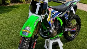 Kawasaki KX250 L4 (2002)  (2)
