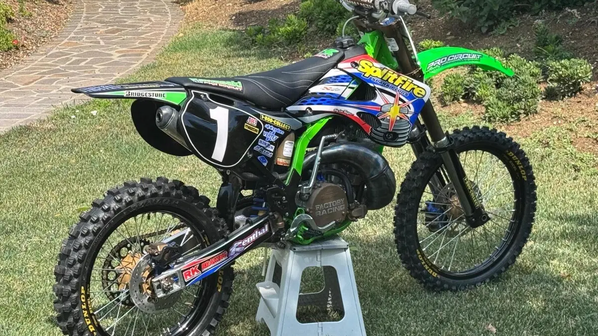 Kawasaki KX250 L4 (2002)  (7)
